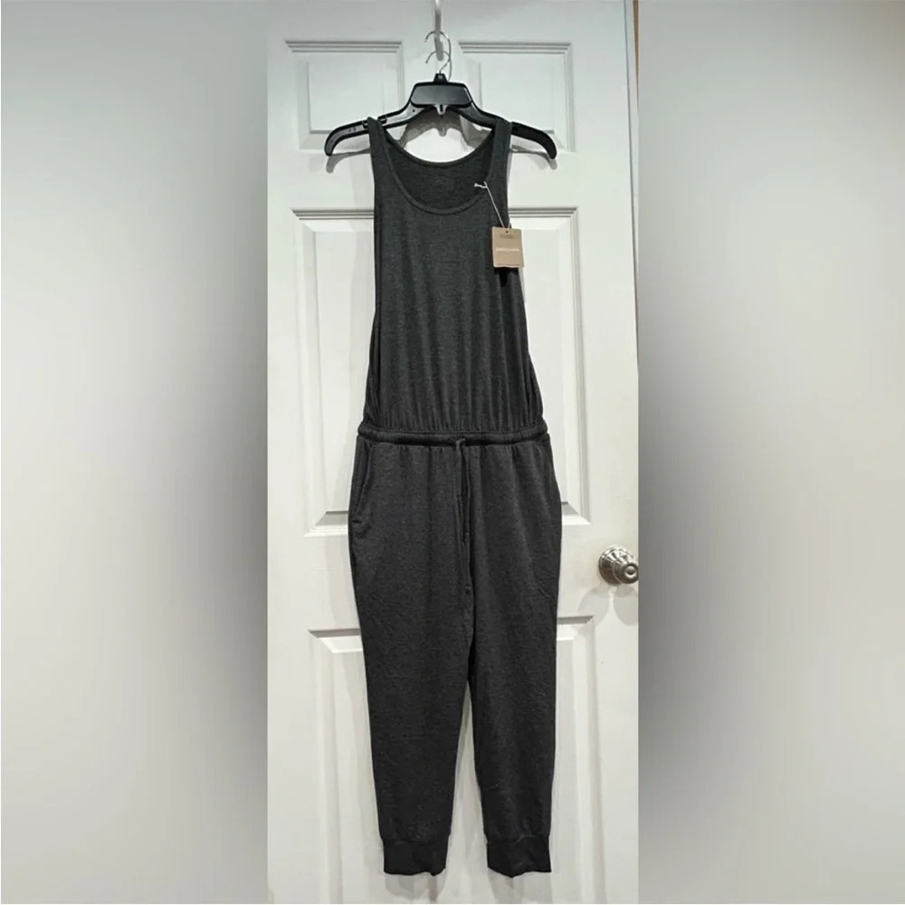 Patagonia Women’s Small Seabrook Jumpsuit Ink Black Grey NWT Romper Pockets